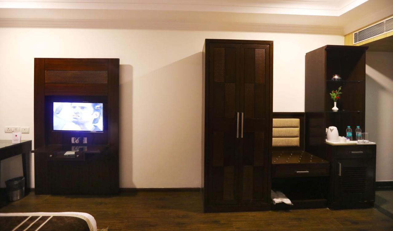 Hotel Pitrashish Pride Igi Intl Airport Delhi Exterior foto